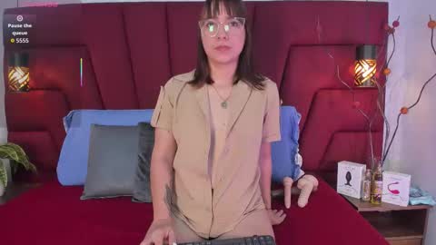   online show from October 31, 10:22 pm