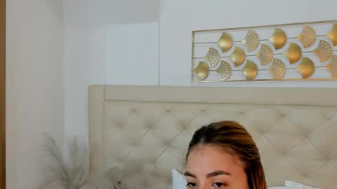 lucia_lorenz online show from October 30, 11:22 am