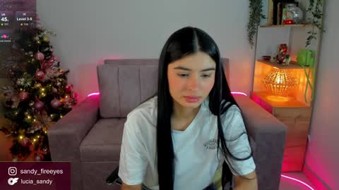 Lu   Intagramsandy fireeyes online show from December 11, 6:20 pm