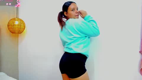 Snapshot of lucia_watson_ chatting on September 12, 1:00 pm LUCIA online show from September 12, 1:00 pm