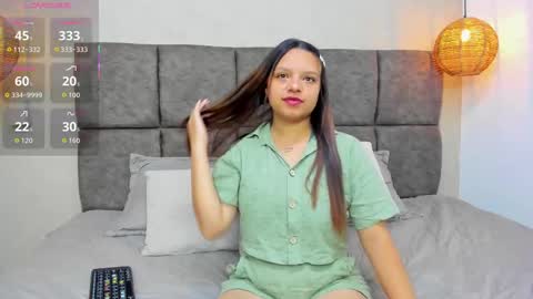 Snapshot of lucia_watson_ chatting on October 1, 12:11 pm LUCIA online show from October 1, 12:11 pm
