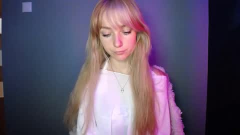 Lucy online show from September 23, 12:19 pm