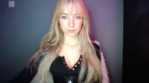 Lucy online show from November 13, 7:40 am