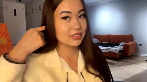 Kira online show from October 31, 12:17 pm