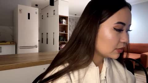 Kira online show from November 2, 12:18 pm