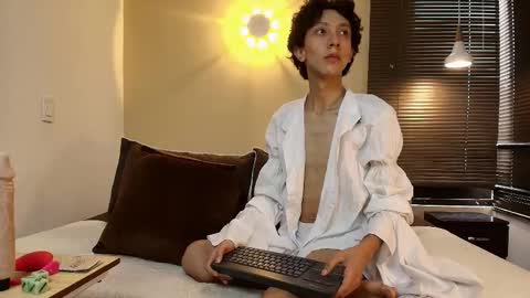 Snapshot of lucian_morel_s chatting on September 15, 11:54 am Lucian Morel S online show from September 15, 11:54 am