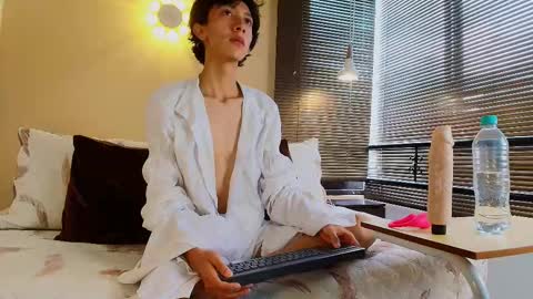 Snapshot of lucian_morel_s chatting on September 19, 11:55 am Lucian Morel S online show from September 19, 11:55 am