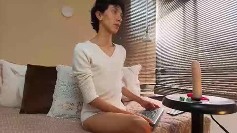 Snapshot of lucian_morel_s chatting on October 1, 12:33 pm Lucian Morel S online show from October 1, 12:33 pm