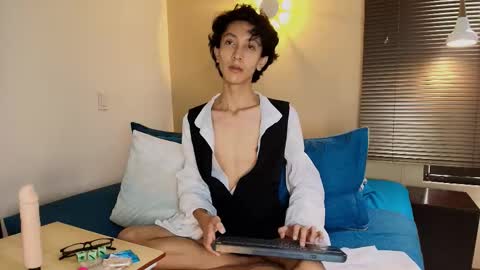 Snapshot of lucian_morel_s chatting on October 15, 12:27 pm Lucian Morel S online show from October 15, 12:27 pm