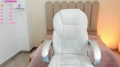 Luciana online show from February 15, 10:44 am