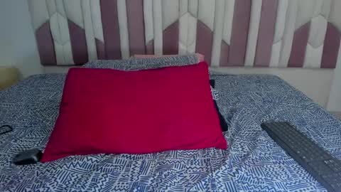 instagram luciana417  online show from January 28, 3:04 am