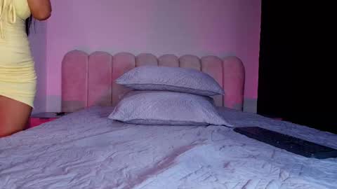 instagram luciana417  online show from November 15, 3:15 am