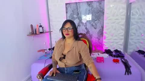 luciana_ramirez__ online show from December 16, 6:02 pm