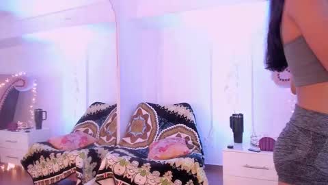 Luciana online show from December 3, 8:40 pm