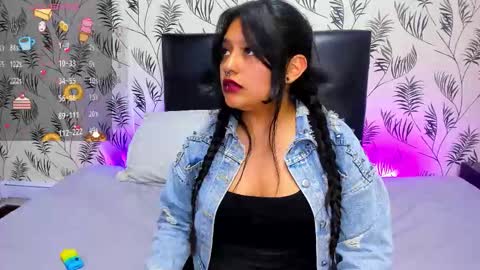 Snapshot of lucianabrooks chatting on December 4, 12:09 am Luciiana online show from December 4, 12:09 am