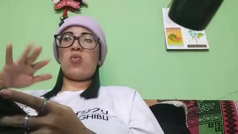 Snapshot of lucianacapisce chatting on February 12, 4:55 pm Dani 3 online show from February 12, 4:55 pm