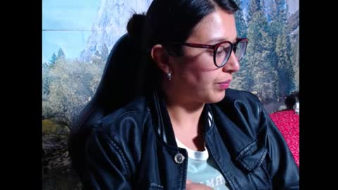 Lucy online show from October 18, 7:09 am