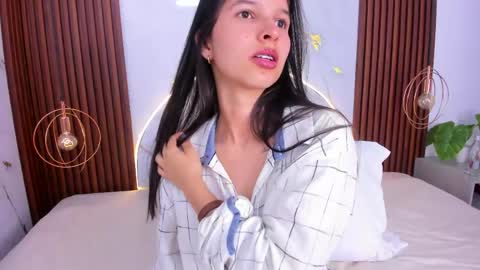 Snapshot of lucianasmith_ chatting on April 30, 8:15 pm Luci online show from April 30, 8:15 pm