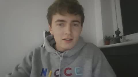 Snapshot of luciancrowe chatting on January 29, 10:53 pm Lucian online show from January 29, 10:53 pm