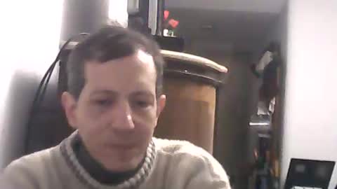 Luciano online show from May 28, 3:37 am