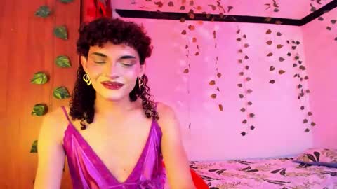 Lucy or Lucian 3 Come to my social Links3   online show from September 26, 7:23 am