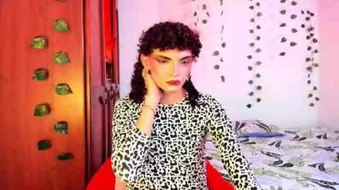 Lucy or Lucian 3 Come to my social Links3   online show from October 8, 3:37 am