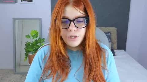 Lucie   online show from December 30, 5:55 pm