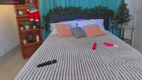 Lucie online show from December 13, 4:33 am