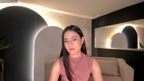 Lucie Martin online show from April 5, 5:32 pm