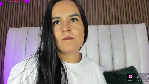 Snapshot of luciemillerr chatting on June 20, 7:05 pm lucie online show from June 20, 7:05 pm