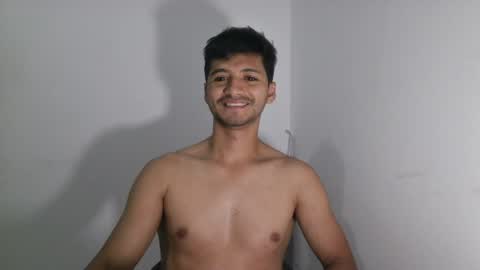 Snapshot of lucifferr_ chatting on May 4, 3:02 am leonel online show from May 4, 3:02 am