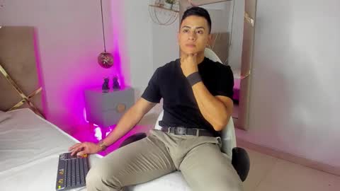 Leo online show from November 19, 11:43 am