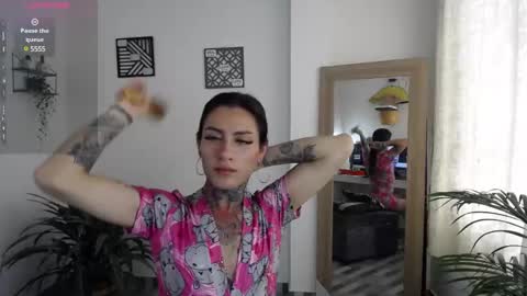 luciiana online show from February 21, 7:21 pm