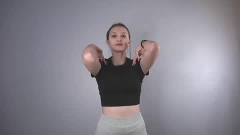 Snapshot of lucilacapinpin chatting on December 16, 5:07 pm Mira online show from December 16, 5:07 pm