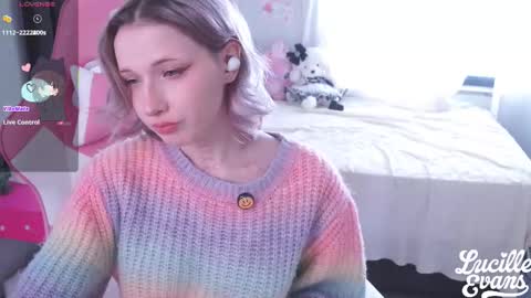 Lucy UwU online show from February 5, 10:09 am