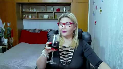 Lucille Fenly online show from March 15, 7:31 pm