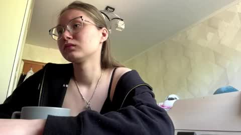 Maya online show from May 11, 6:19 am