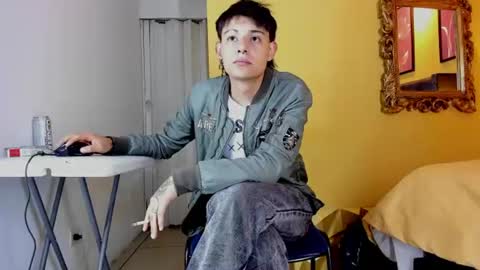 luckk_ online show from July 5, 5:14 am