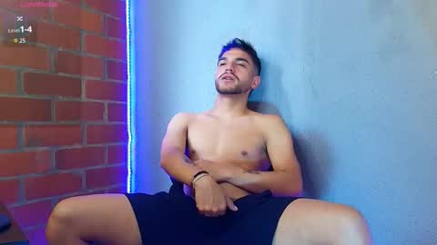 lucky_blessed online show from December 5, 7:10 pm