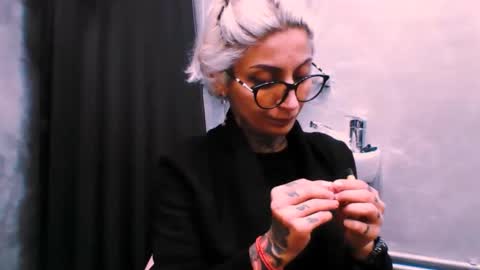 Snapshot of lucky_denizz chatting on November 20, 3:23 pm lucky_denizz online show from November 20, 3:23 pm