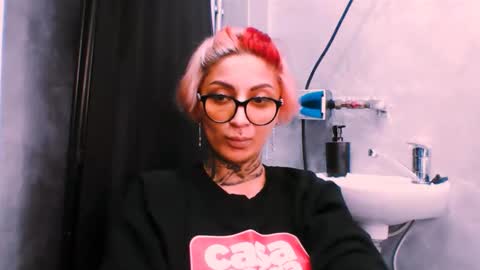 Snapshot of lucky_denizz chatting on November 24, 10:26 am lucky_denizz online show from November 24, 10:26 am