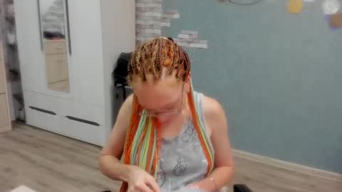 Snapshot of lucky_licky20 chatting on November 10, 3:05 am lucky_licky20 online show from November 10, 3:05 am