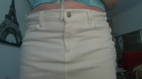 Ana online show from December 17, 11:38 am