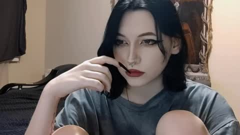 luckybastrad0677 online show from June 2, 11:18 pm