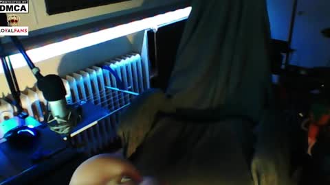 Snapshot of luckyfreak1 chatting on January 11, 12:22 am call me Stefan online show from January 11, 12:22 am