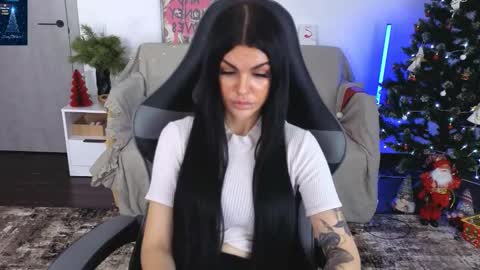 Monika online show from December 18, 2:01 pm