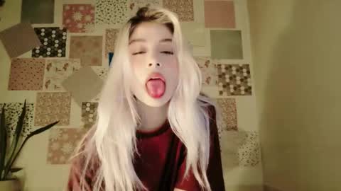 luckysapphire777 online show from February 11, 10:31 am