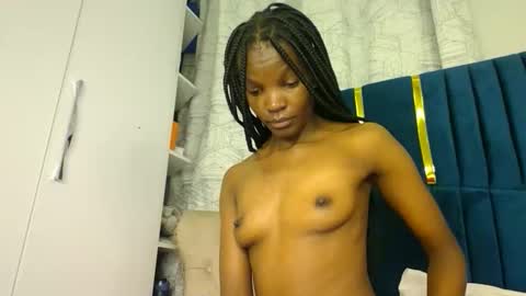 brielle online show from October 31, 8:43 pm