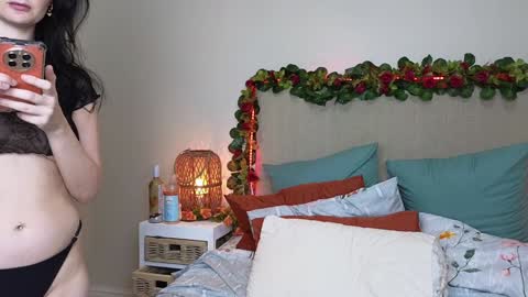 Lucy online show from February 2, 9:13 pm