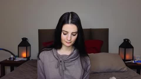 Lucy online show from September 19, 9:15 pm